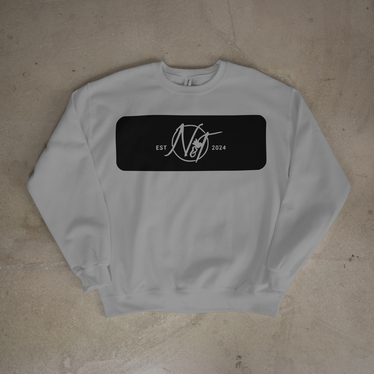 N&T Signature Crewneck - Sweatershirt by Needle n Threads