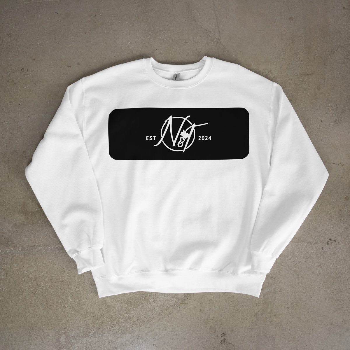 Needle N Threads EST 2024 Sweatshirt oversized crewneck with monogram patch in red and white